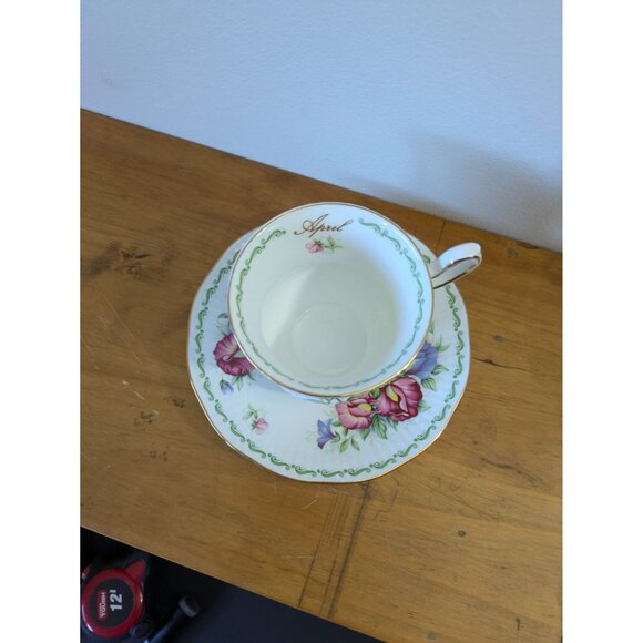 Queens Bone China April Sweet Pea Teacup & Saucer Floral Design England - Picture 9 of 12